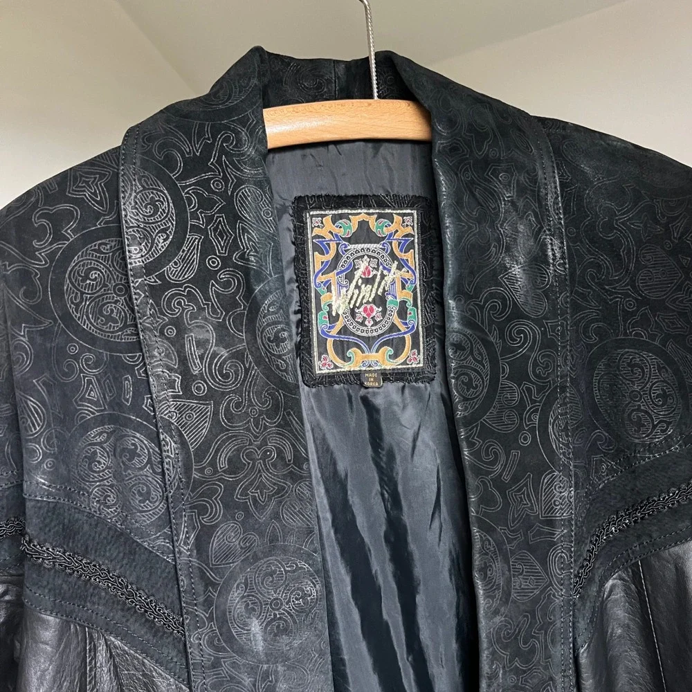 Wilsons Leather vintage winlit